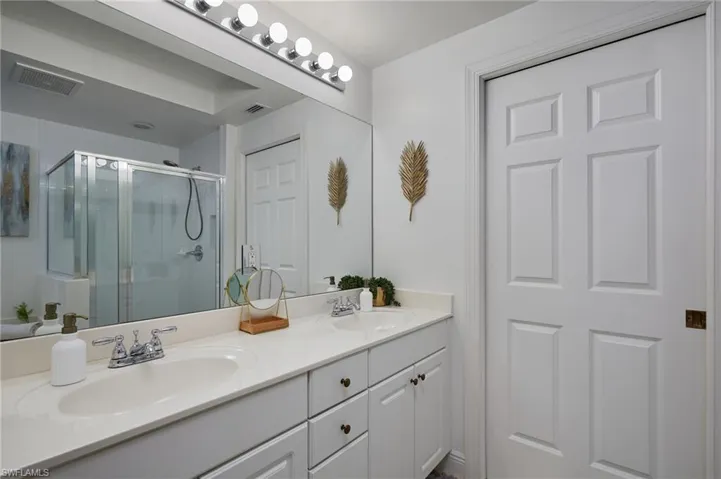 2743  1st  ST, Fort Myers, FL 33916