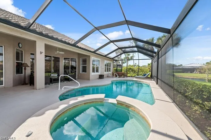 8963 Appaloosa Ct, Naples, Florida 34113