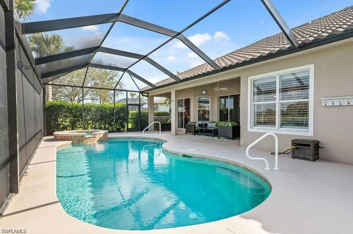 8963 Appaloosa Ct, Naples, Florida 34113