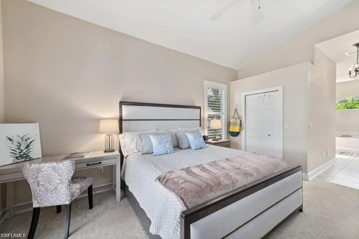 8963 Appaloosa Ct, Naples, Florida 34113