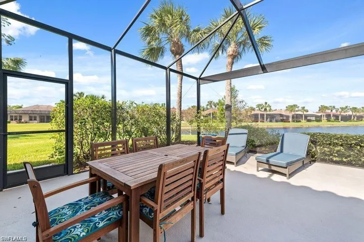 8963 Appaloosa Ct, Naples, Florida 34113