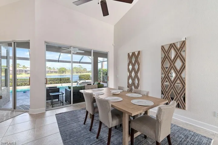 8963 Appaloosa Ct, Naples, Florida 34113