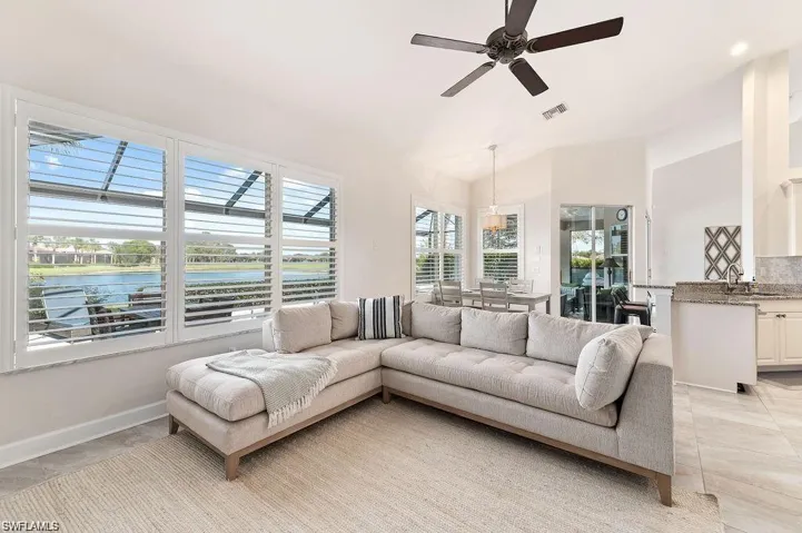 8963 Appaloosa Ct, Naples, Florida 34113
