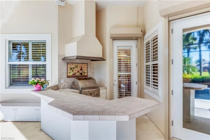 Outdoor kitchen