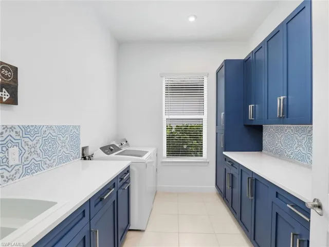 15583  Montello  LN, Naples, FL 34114