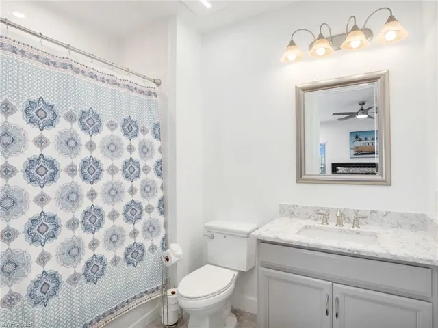 15583  Montello  LN, Naples, FL 34114