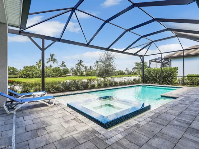 15583  Montello  LN, Naples, FL 34114