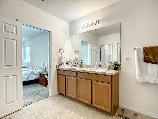 1823 SW 16th TER, CAPE CORAL FL 33991