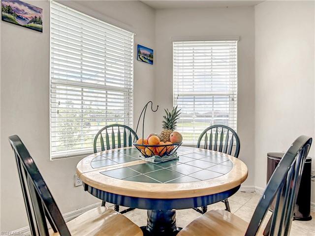 1823 SW 16th TER, CAPE CORAL FL 33991