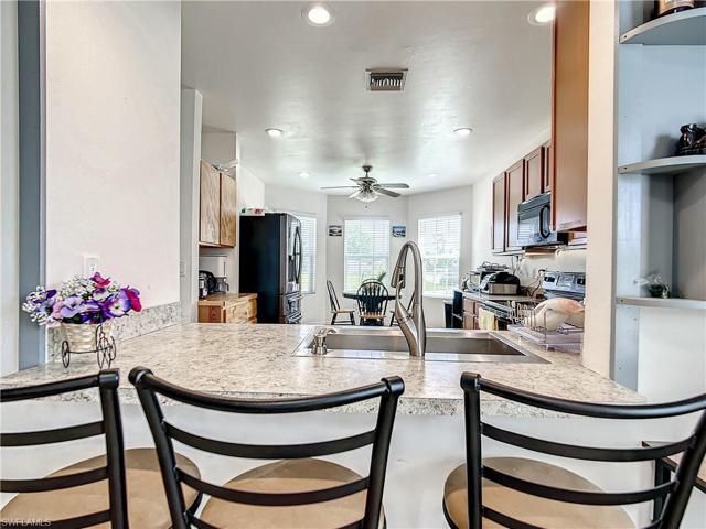 1823 SW 16th TER, CAPE CORAL FL 33991