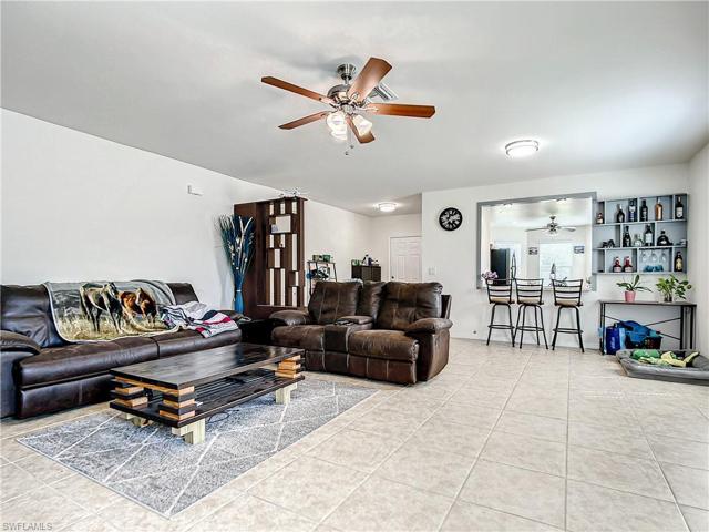 1823 SW 16th TER, CAPE CORAL FL 33991