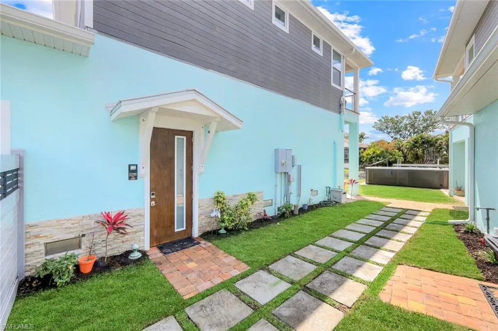 27088 Del LN, Bonita Springs, FL 34135,225033637