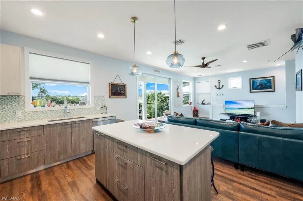 27088 Del LN, Bonita Springs, FL 34135,225033637