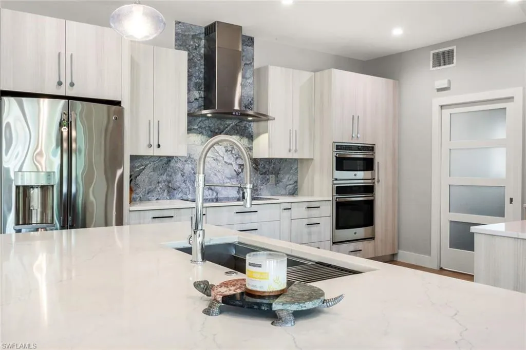 27088 Del LN, Bonita Springs, FL 34135,225033637