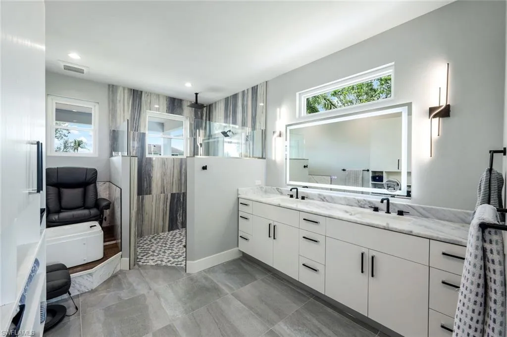 27088 Del LN, Bonita Springs, FL 34135,225033637