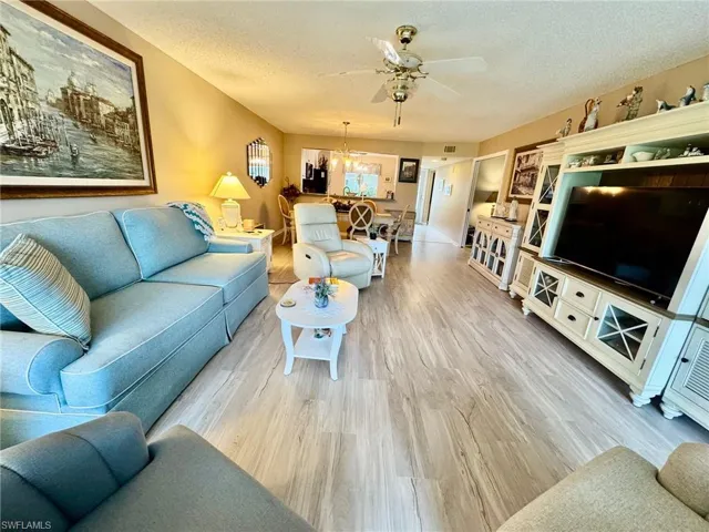 5912  Cranbrook  WAY, Naples, FL 34112