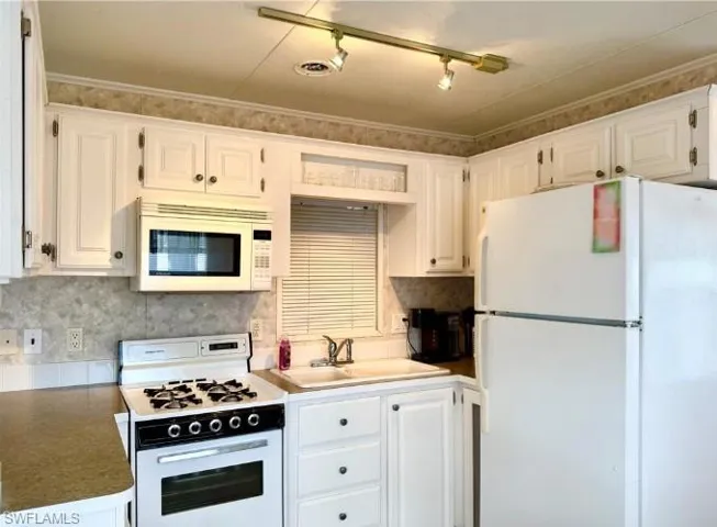 458 Vanda Sanctuary, Naples, Florida 34114