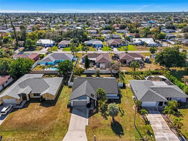 1212 Se 19th St, Cape Coral, Florida 33990