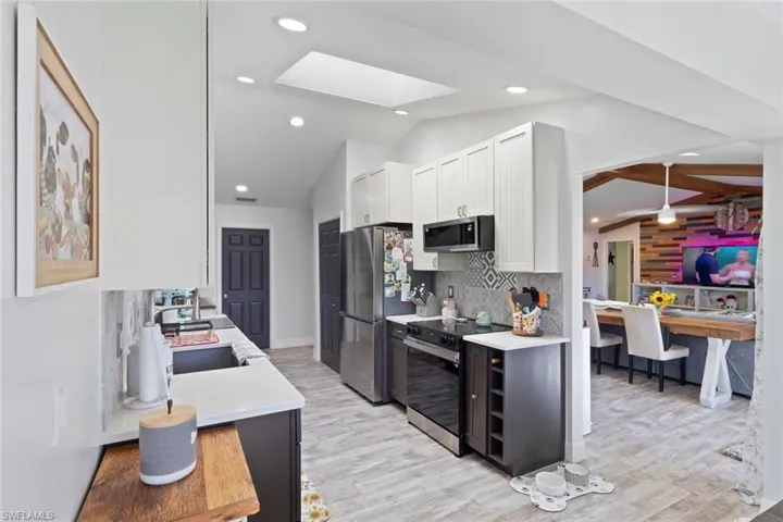 1212 Se 19th St, Cape Coral, Florida 33990