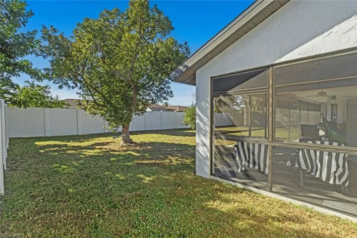 1212 Se 19th St, Cape Coral, Florida 33990