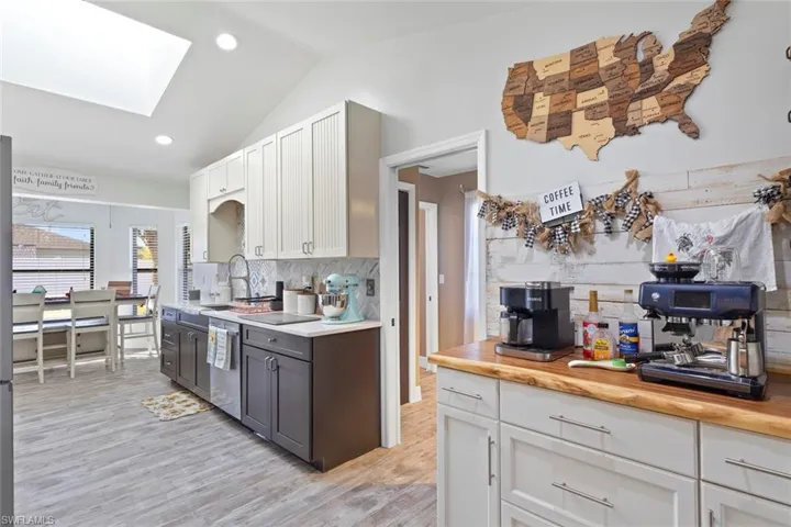1212 Se 19th St, Cape Coral, Florida 33990