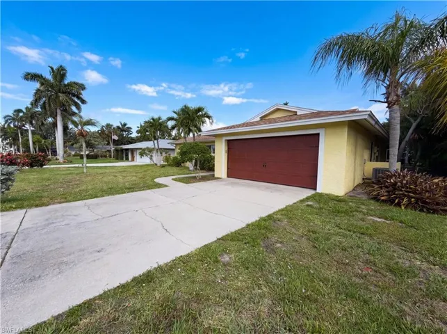 5644 Eichen Cir W, Fort Myers, Florida 33919