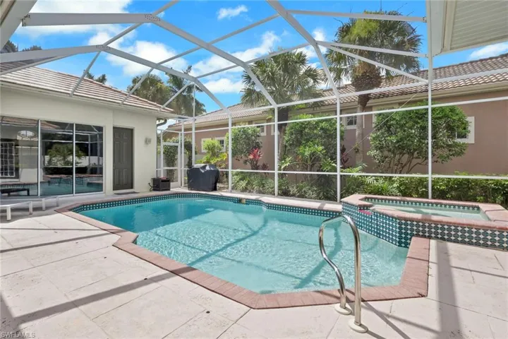 516 Eagle Creek Dr, Naples, Florida 34113