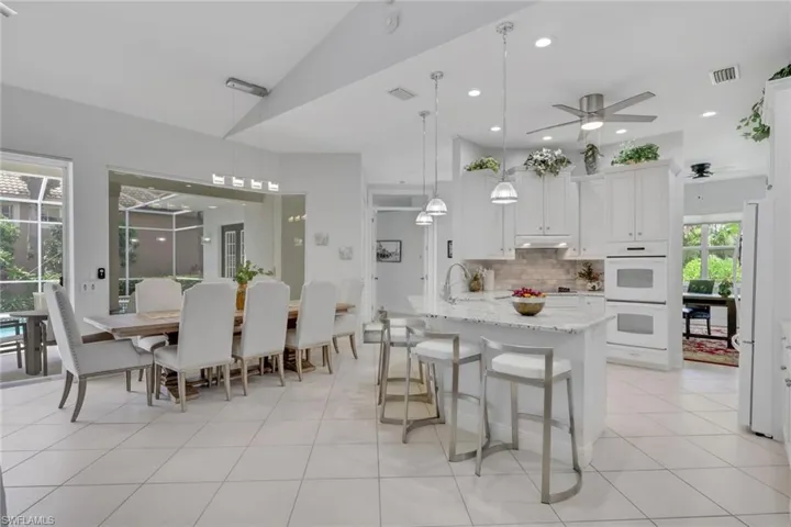 516 Eagle Creek Dr, Naples, Florida 34113