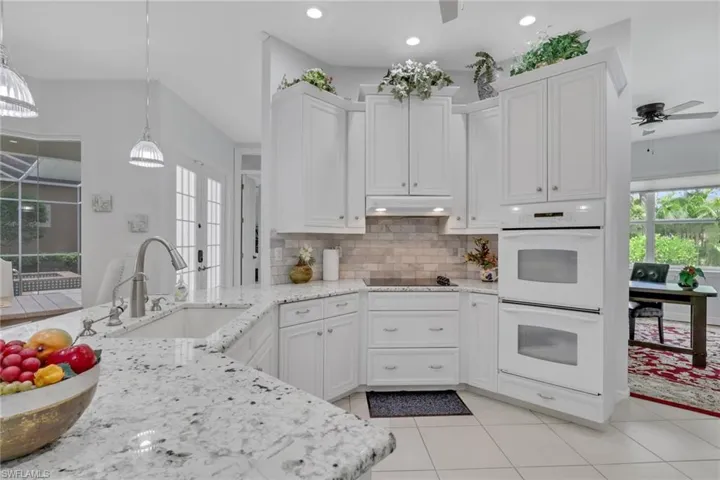 516 Eagle Creek Dr, Naples, Florida 34113