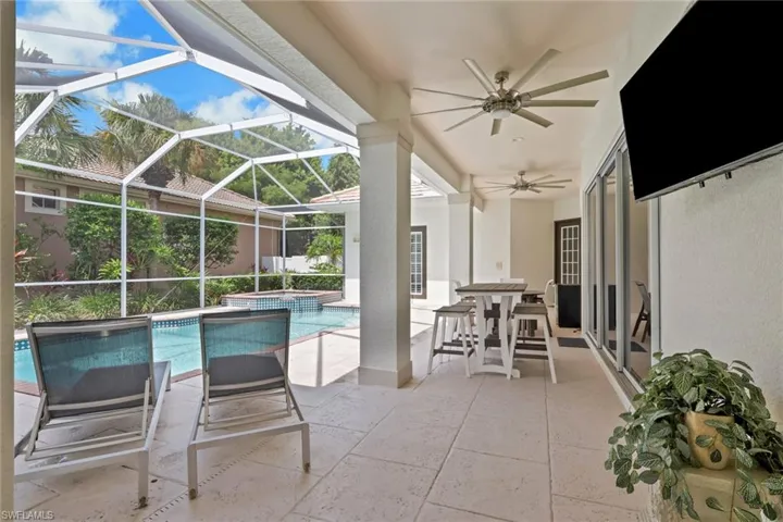 516 Eagle Creek Dr, Naples, Florida 34113