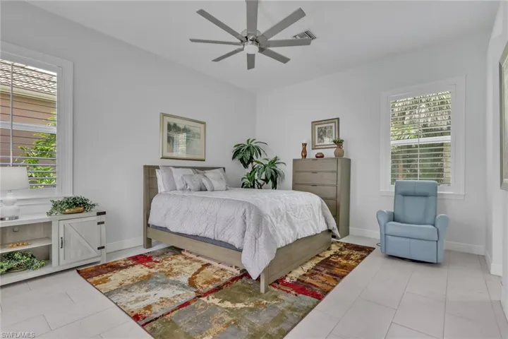 516 Eagle Creek Dr, Naples, Florida 34113
