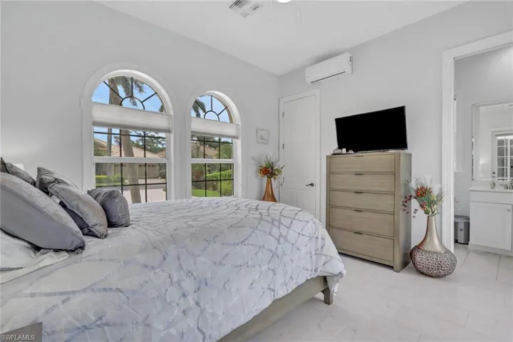 516 Eagle Creek Dr, Naples, Florida 34113