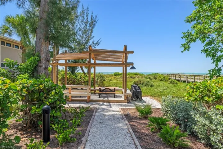 625 Nerita St C, Sanibel, Florida 33957
