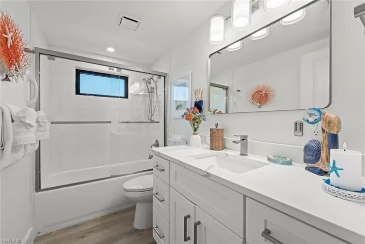 625  Nerita  ST, Sanibel, FL 33957