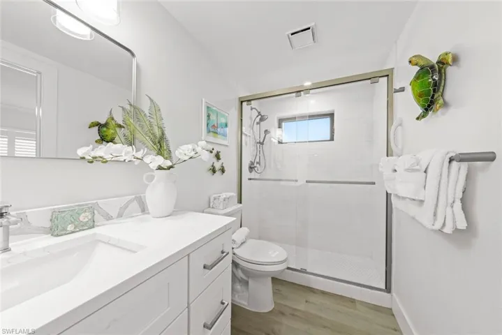 625  Nerita  ST, Sanibel, FL 33957