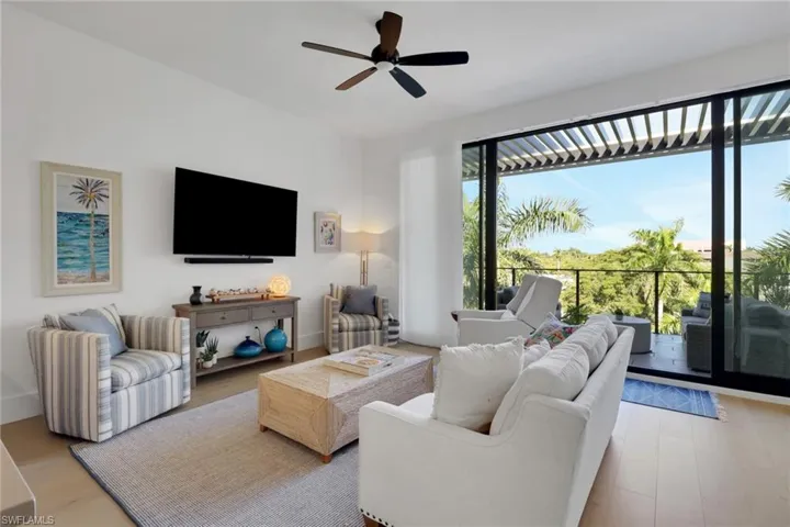 850 Central 303, Naples, Florida 34102