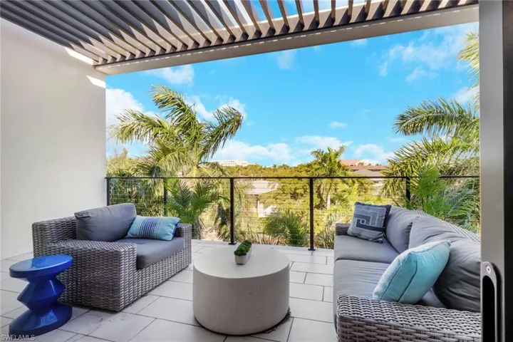 850 Central 303, Naples, Florida 34102