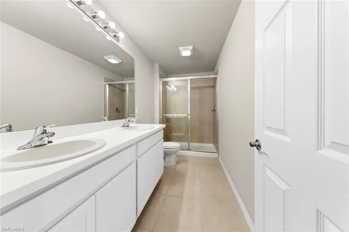 15421  Wildflower  CIR, Naples, FL 34119