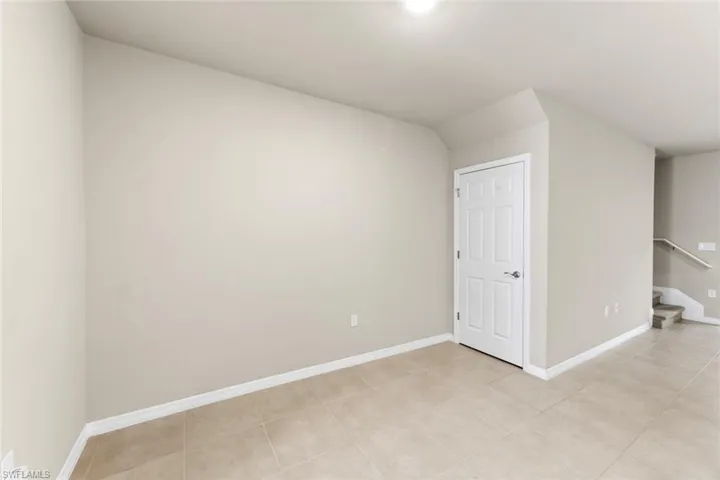 15421  Wildflower  CIR, Naples, FL 34119