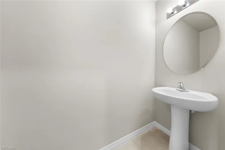 15421  Wildflower  CIR, Naples, FL 34119