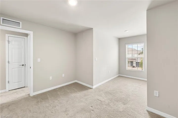 15421  Wildflower  CIR, Naples, FL 34119