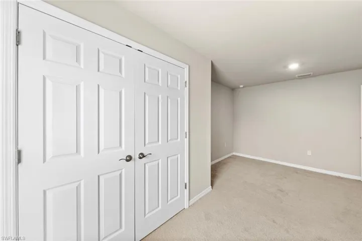 15421  Wildflower  CIR, Naples, FL 34119