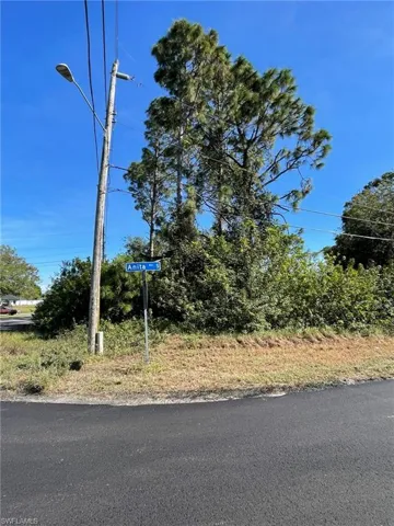 2505 1st St, Lehigh Acres Fl 33976