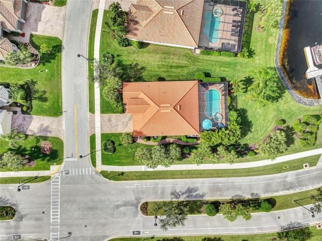 9195 Flint CT, NAPLES FL 34120