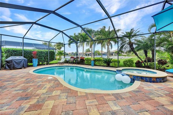 9195 Flint CT, NAPLES FL 34120