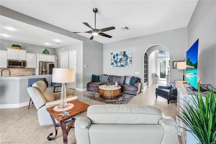 9195 Flint CT, NAPLES FL 34120