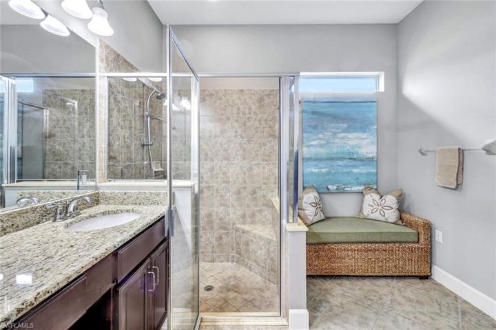 9195 Flint CT, NAPLES FL 34120