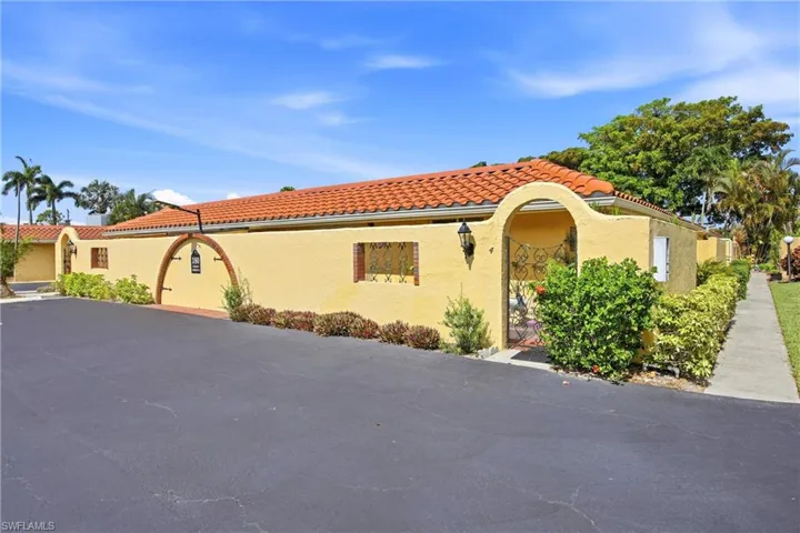 180 Harrison Rd 3, Naples, Florida 34112
