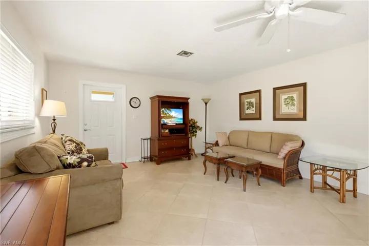 180 Harrison Rd 3, Naples, Florida 34112