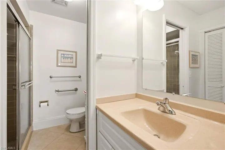 180 Harrison Rd 3, Naples, Florida 34112